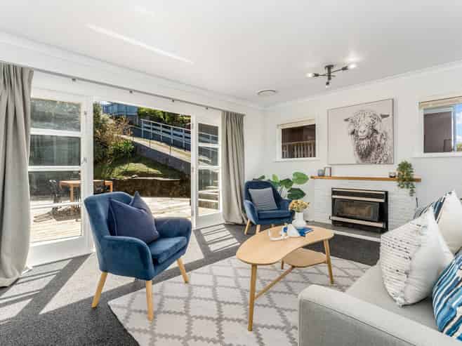 13 Tainui Terrace, Tawa