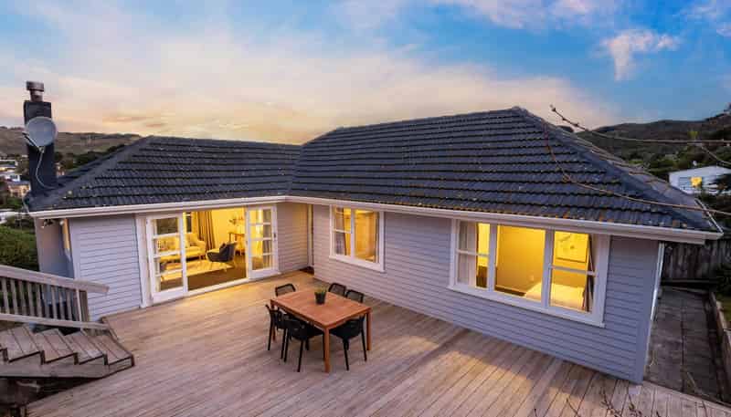 13 Tainui Terrace, Tawa
