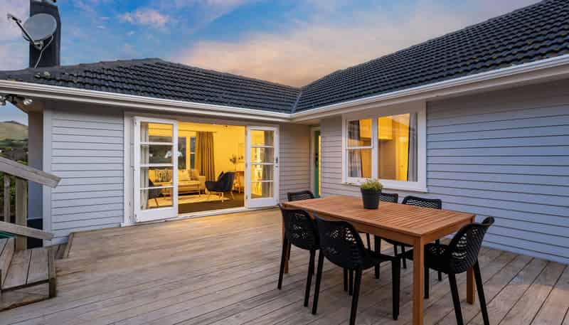 13 Tainui Terrace, Tawa