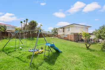 127 Reeves Road, Pakuranga Heights