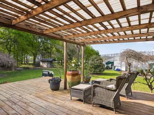 8 Ingram Road, Waerengaahika