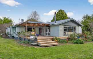 8 Ingram Road, Waerengaahika