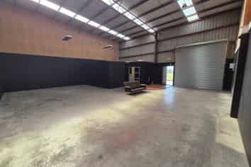 High Stud Industrial Warehouse Available Now