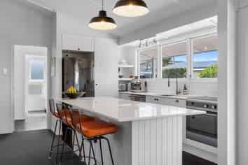 221 Levers Road, Matua