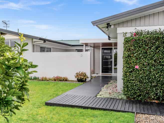 9 Carlton Crescent, Kamo
