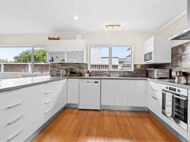 9 Carlton Crescent, Kamo