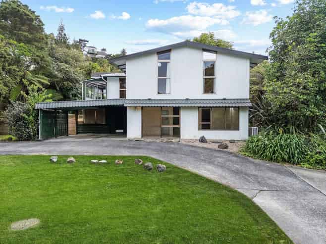 13 Reynolds Place, Torbay