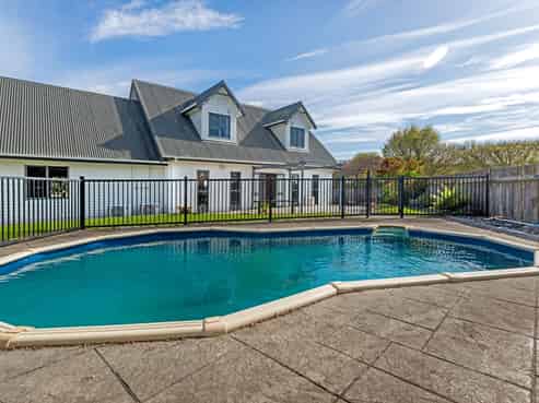 12 Ruru Avenue, Lytton West