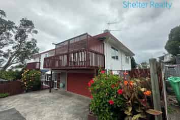 15A Te Atatu Road, Te Atatu South