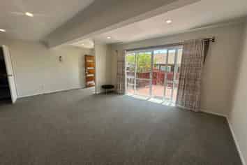 15A Te Atatu Road, Te Atatu South