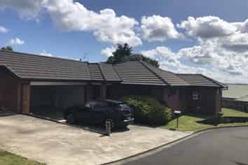 16 Highgrove Drive, Western Heights