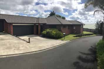 16 Highgrove Drive, Western Heights