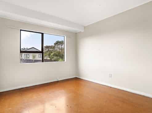 49-51 Meadowvale Rise, Titirangi