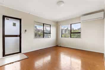 49-51 Meadowvale Rise, Titirangi