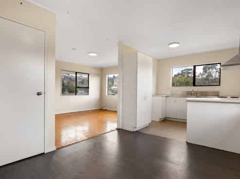 49-51 Meadowvale Rise, Titirangi
