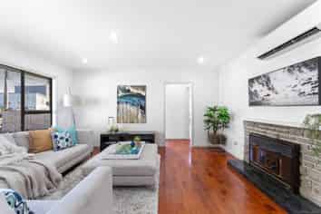 RARE OPPORTUNITY - PRIME COMMERCIAL SPACE
