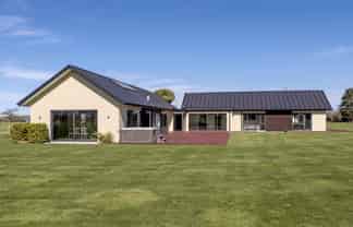 585 Coutts Island Road, Coutts Island