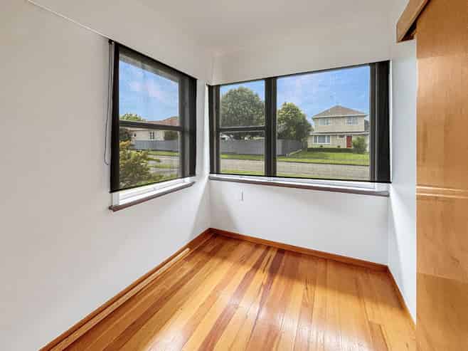 59a Parkland Crescent , Terrace End