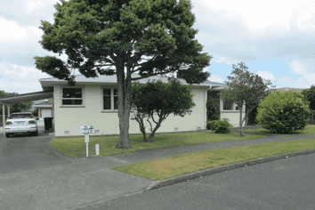 59a Parkland Crescent , Terrace End