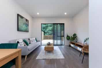 1/102 Rosier Road, Glen Eden