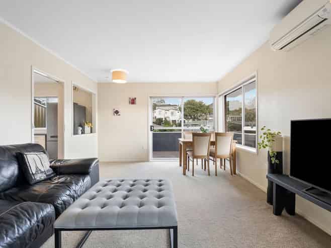 1/36 Halberg Street, Glenfield