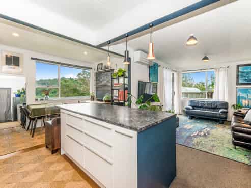 16b Mamaku Street, Paraparaumu