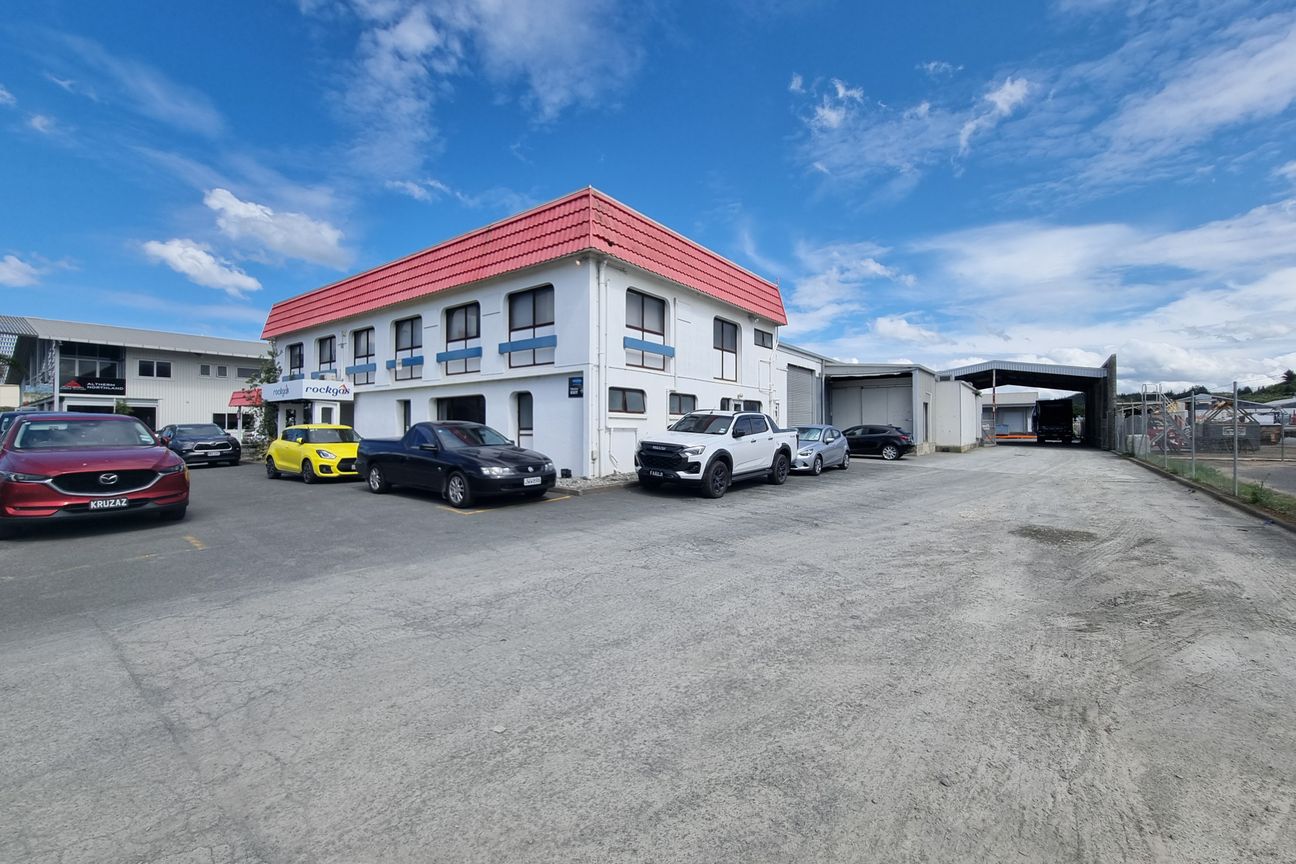 Central Industrial Warehouse - Ansicht 2