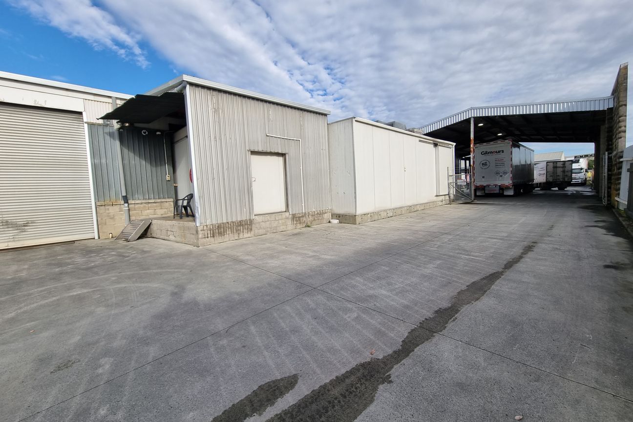 Central Industrial Warehouse - Ansicht 4
