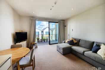 6/117 Buckley Avenue, Hobsonville