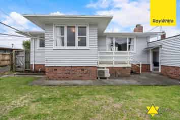 11 Graham Avenue, Te Atatu Peninsula