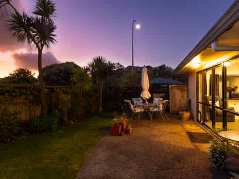 130 Weggery Drive, Waikanae Beach