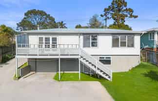 1/543 East Coast Road, Browns Bay