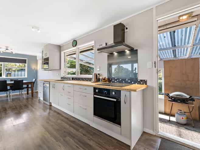 250 Settlement Road, Papakura