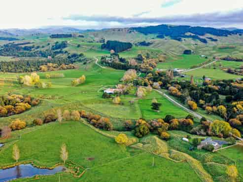 1550 Glenora Road, Akitio