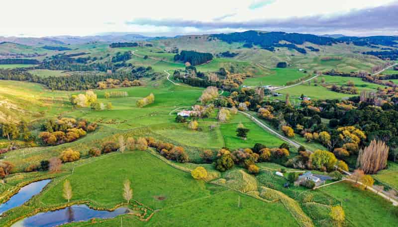 1550 Glenora Road, Akitio