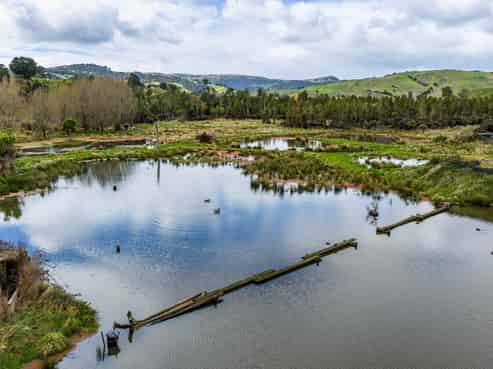 1550 Glenora Road, Akitio