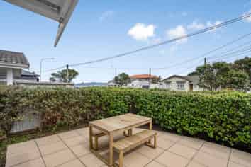 4 Collins Street, Petone
