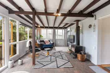 16 Arthur Street, Waikawa Beach