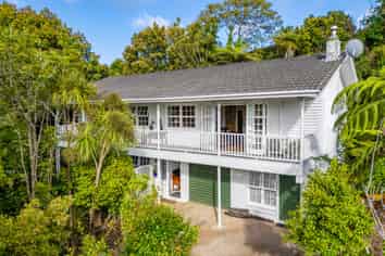 3 Awaruku Road, Torbay