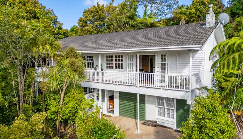 3 Awaruku Road, Torbay