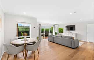 2/8 Crewe Close, Albany