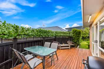 2/8 Crewe Close, Albany