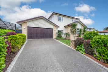 8 Mission Heights Drive, Flat Bush