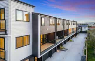 9/130 Rosebank Road, Avondale