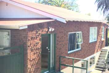 51 Kiwi Road, Point Chevalier