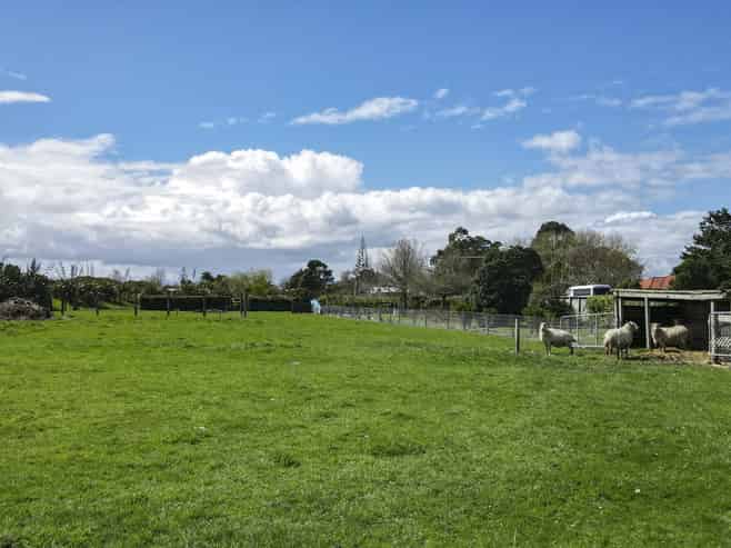 619 State Highway 25, Waitakaruru