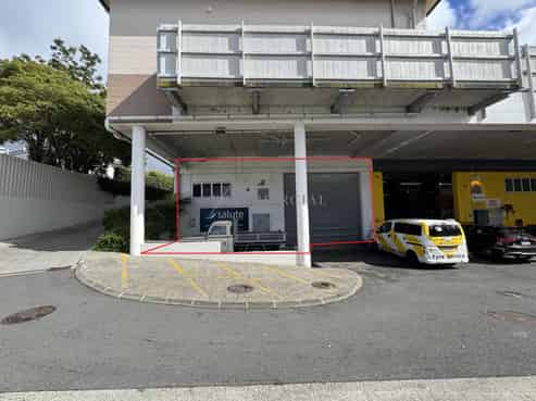 199sqm City Fringe Industrial + 8 Car parks