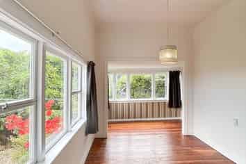 5 The Bluff, Riverside