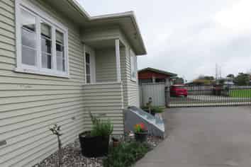 Auckland - Address withheld