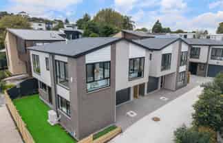 18A Range View Road, Mount Albert